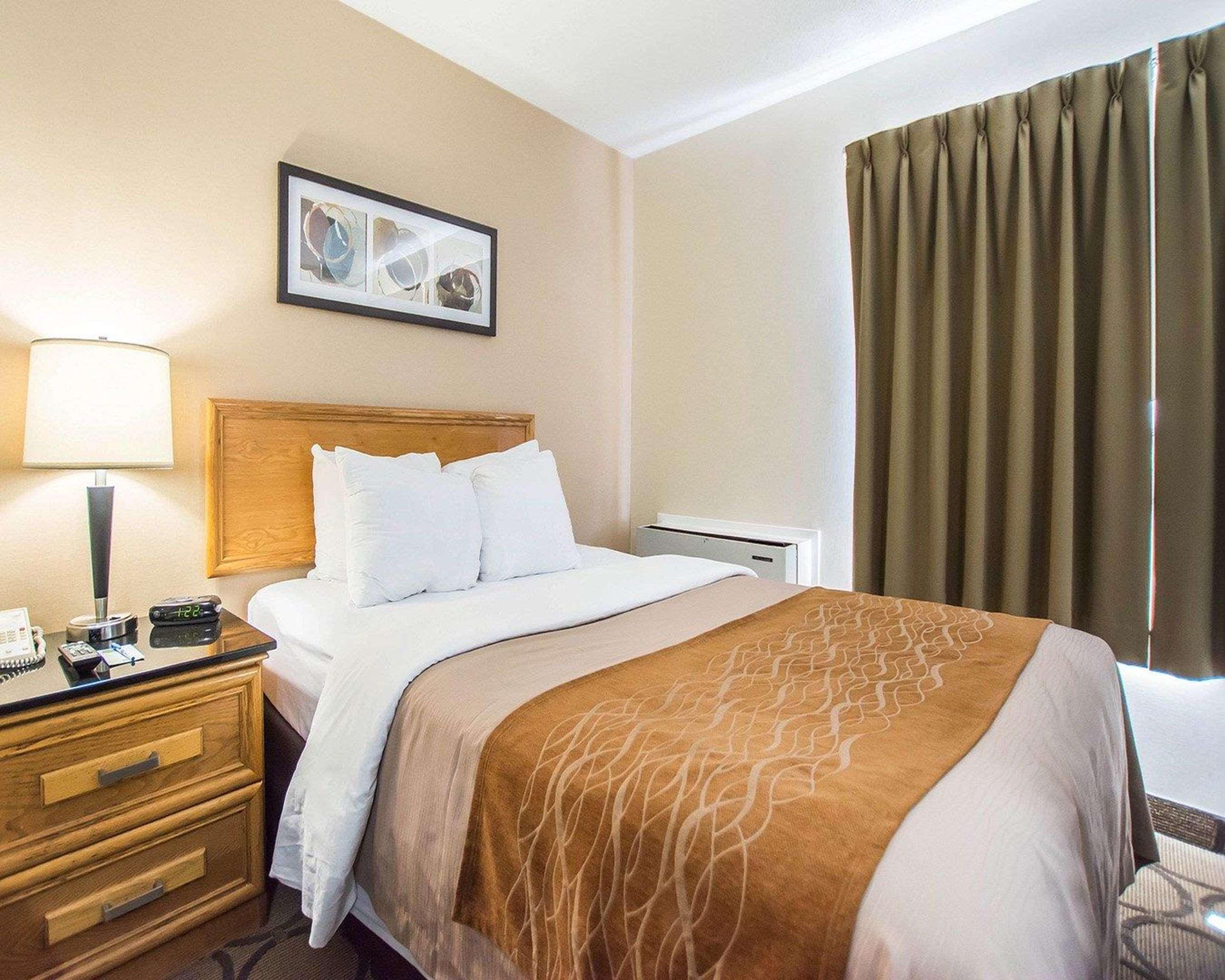 Comfort Inn East Moncton Exterior foto