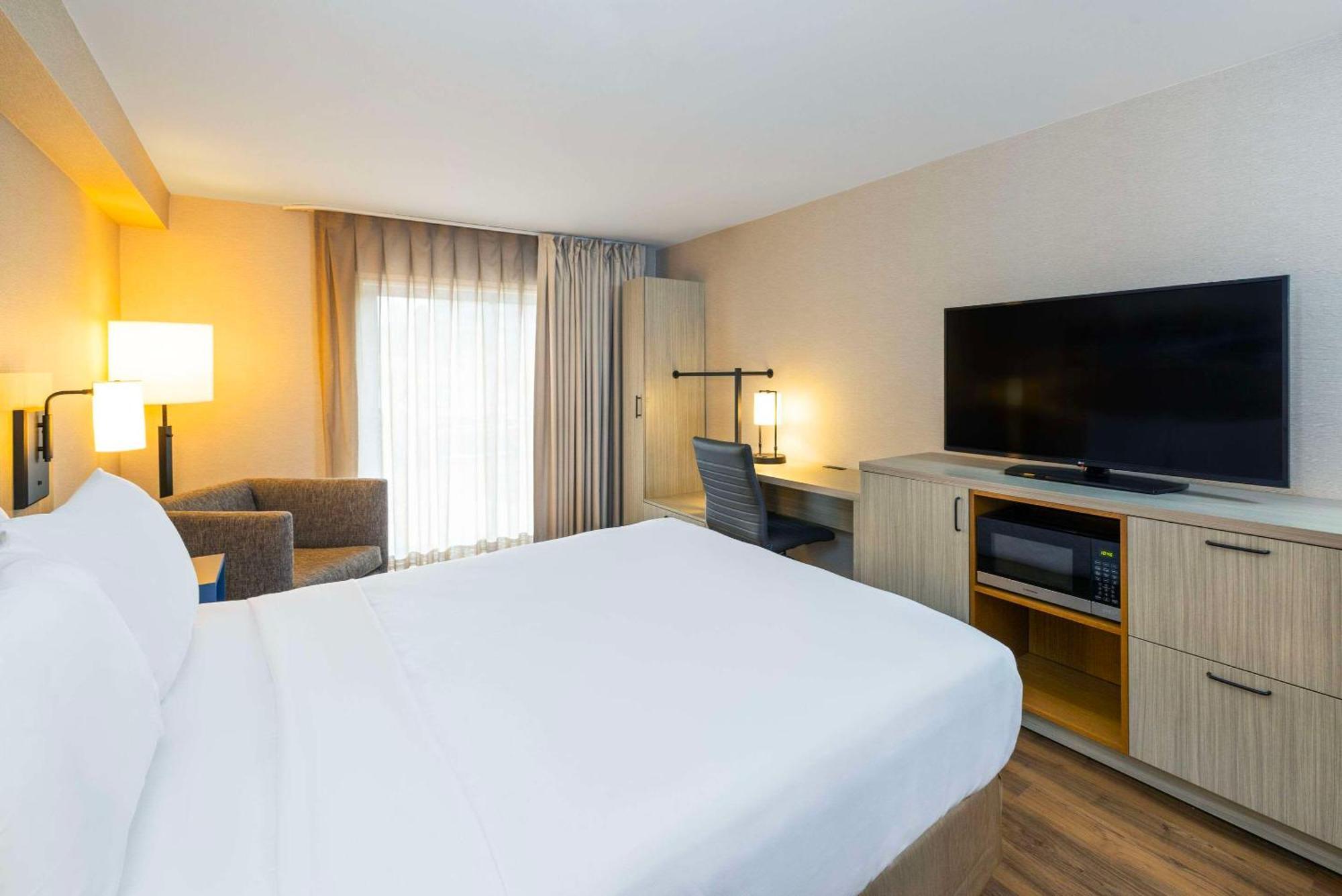 Comfort Inn East Moncton Exterior foto